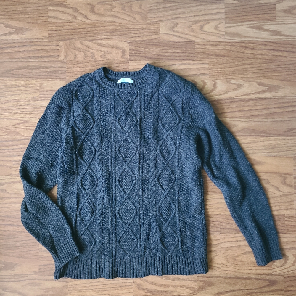Old Navy Men's Dark Gray Cable Knit Sweater